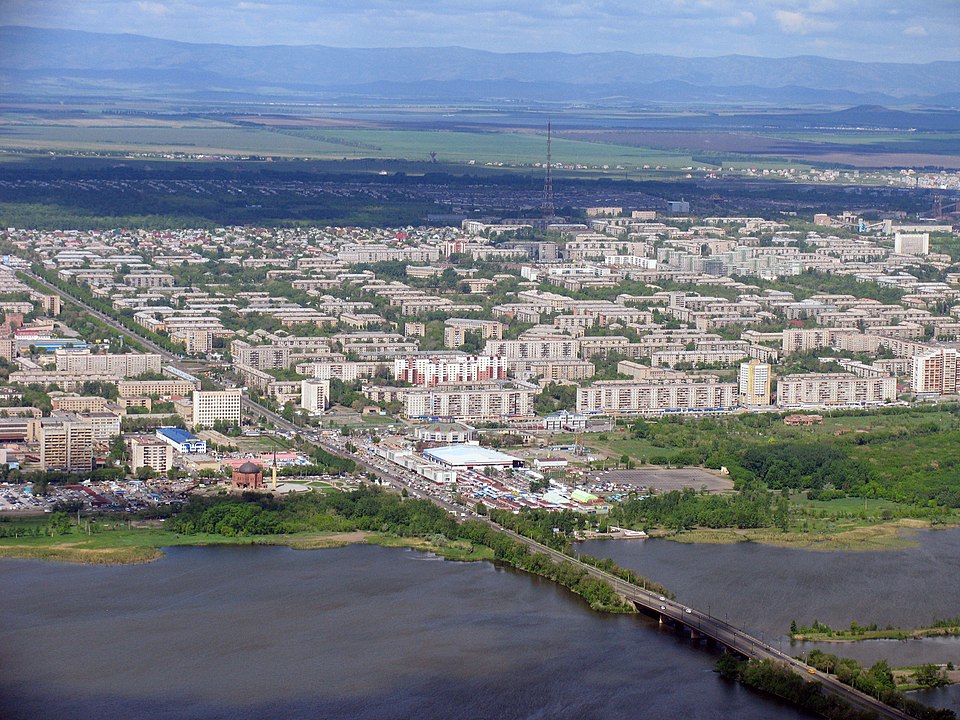 View of the city from the eastern side of the Vysht